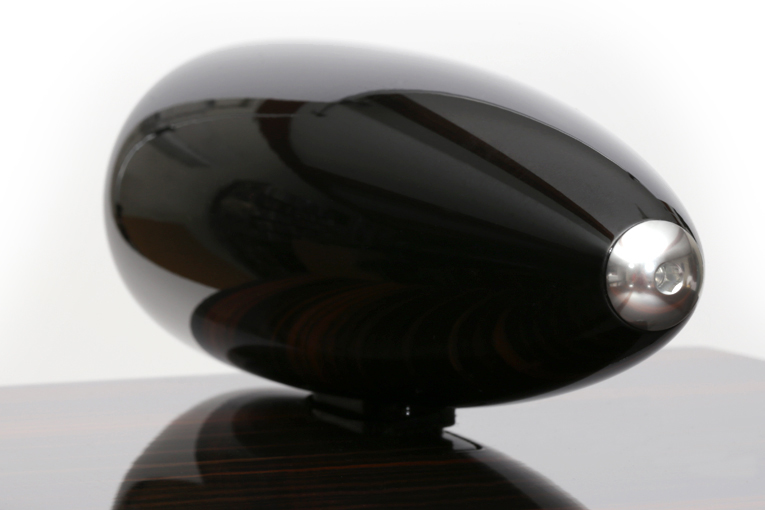 Bowers & Wilkins